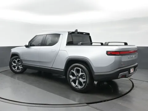 More photos of 2024 Rivian R1T Adventure at Gravity Autos Chicago, IL