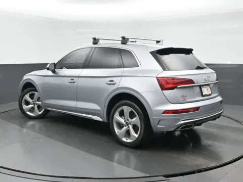 More photos of 2022 Audi Q5 45 S line Premium Plus at Gravity Autos Chicago, IL