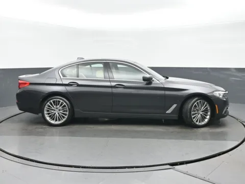 Photos of 2020 BMW 5 Series 530i xDrive for sale in Highland Park, IL at Gravity Autos Chicago