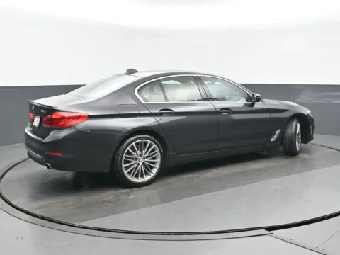 Another view of 2020 BMW 5 Series 530i xDrive for sale in Highland Park, IL at Gravity Autos Chicago
