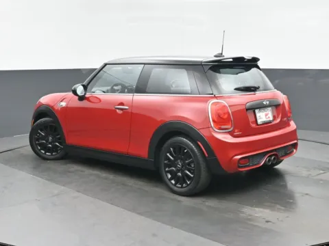 More photos of 2016 MINI Cooper S at Gravity Autos Chicago, IL