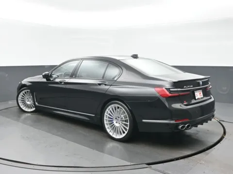 More photos of 2022 BMW 7 Series ALPINA B7 xDrive at Gravity Autos Chicago, IL