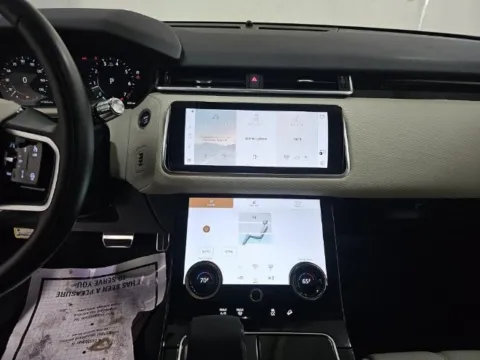 More photos of 2023 Land Rover Range Rover Velar R-Dynamic S at Gravity Autos Chicago, IL