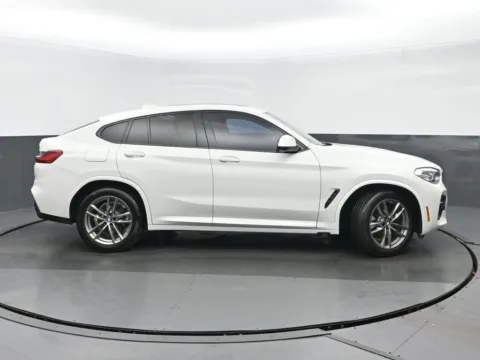 Photos of 2021 BMW X4 xDrive30i for sale in Highland Park, IL at Gravity Autos Chicago
