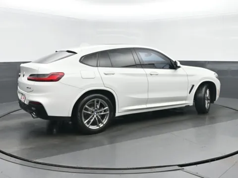 Another view of 2021 BMW X4 xDrive30i for sale in Highland Park, IL at Gravity Autos Chicago