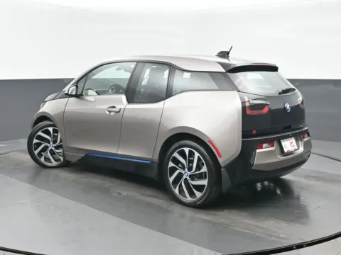 More photos of 2014 BMW i3 with Range Extender at Gravity Autos Chicago, IL