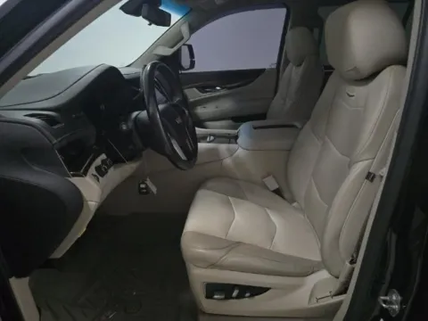Another view of 2020 Cadillac Escalade Luxury for sale in Highland Park, IL at Gravity Autos Chicago
