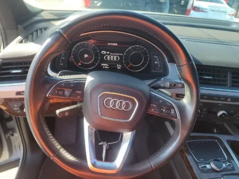 More photos of 2018 Audi Q7 2.0T Premium Plus at Gravity Autos Chicago, IL