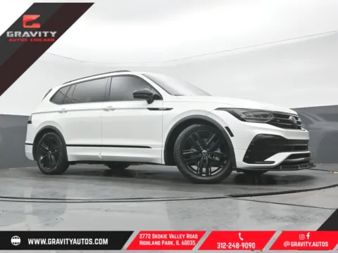 White 2022 Volkswagen Tiguan 2.0T SE R-Line Black for sale in Highland Park, IL