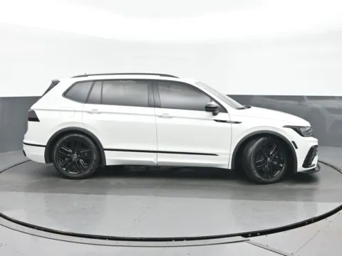 Photos of 2022 Volkswagen Tiguan 2.0T SE R-Line Black for sale in Highland Park, IL at Gravity Autos Chicago