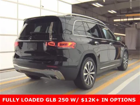 Photos of 2020 Mercedes-Benz GLB 250 for sale in Highland Park, IL at Gravity Autos Chicago