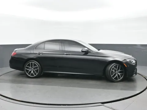 Photos of 2022 Mercedes-Benz E-Class E 450 for sale in Highland Park, IL at Gravity Autos Chicago