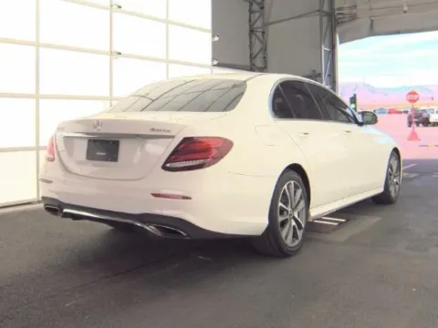 Photos of 2020 Mercedes-Benz E-Class E 450 for sale in Highland Park, IL at Gravity Autos Chicago