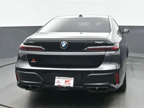 More photos of 2023 BMW 7 Series 760i xDrive at Gravity Autos Chicago, IL