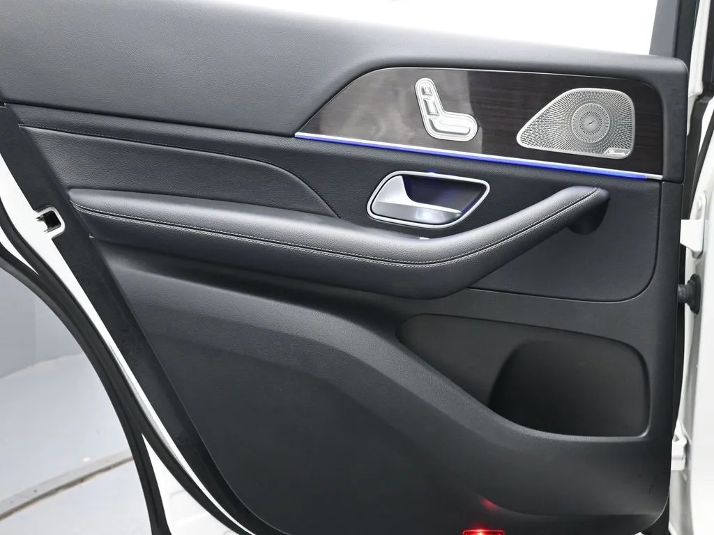 2023 Mercedes-Benz GLS GLS450 - Photo 19