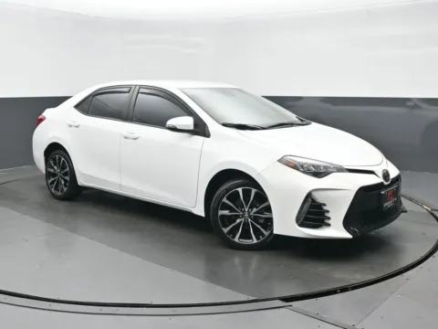 More photos of 2017 Toyota Corolla L at Gravity Autos Chicago, IL