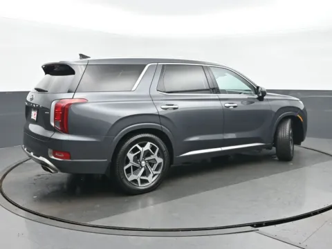 Another view of 2022 Hyundai Palisade Calligraphy for sale in Highland Park, IL at Gravity Autos Chicago