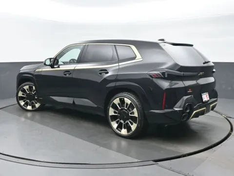More photos of 2023 BMW XM at Gravity Autos Chicago, IL