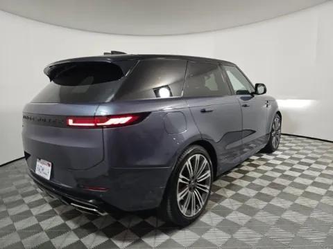 Photos of 2024 Land Rover Range Rover Sport Dynamic for sale in Highland Park, IL at Gravity Autos Chicago