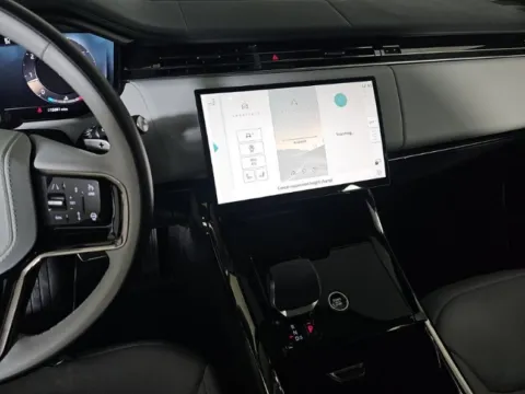 More photos of 2024 Land Rover Range Rover Sport Dynamic at Gravity Autos Chicago, IL