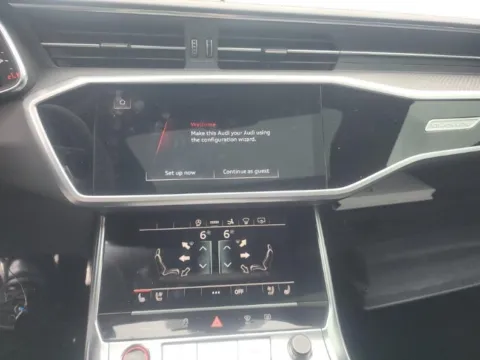 More photos of 2022 Audi RS 7 4.0T at Gravity Autos Chicago, IL