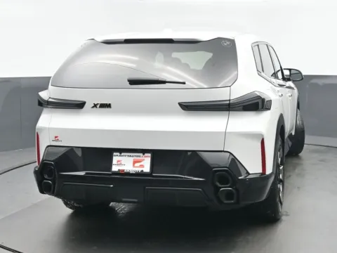 More photos of 2023 BMW XM at Gravity Autos Chicago, IL