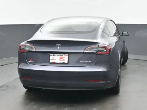 More photos of 2022 Tesla Model 3 Long Range at Gravity Autos Chicago, IL