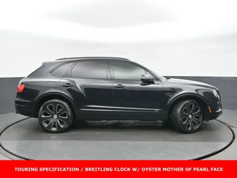 Photos of 2020 Bentley Bentayga V8 for sale in Highland Park, IL at Gravity Autos Chicago