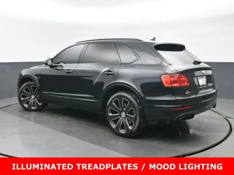 More photos of 2020 Bentley Bentayga V8 at Gravity Autos Chicago, IL