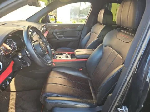 More photos of 2020 Bentley Bentayga V8 at Gravity Autos Chicago, IL