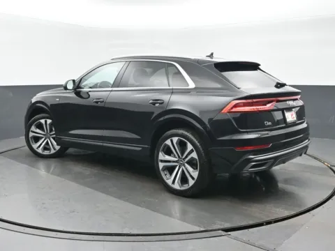 More photos of 2021 Audi Q8 55 Prestige at Gravity Autos Chicago, IL