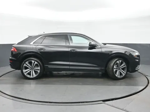 Photos of 2021 Audi Q8 55 Prestige for sale in Highland Park, IL at Gravity Autos Chicago
