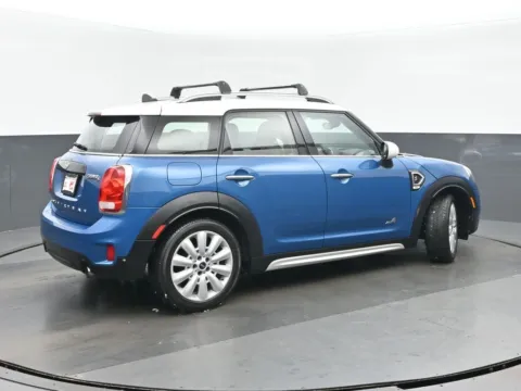 Another view of 2019 MINI Cooper S Countryman Signature for sale in Highland Park, IL at Gravity Autos Chicago
