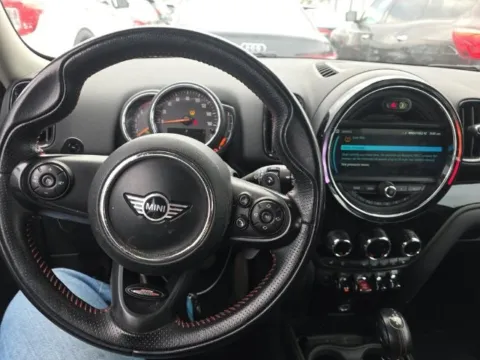 More photos of 2019 MINI Cooper S Countryman Cooper S ALL4 at Gravity Autos Chicago, IL