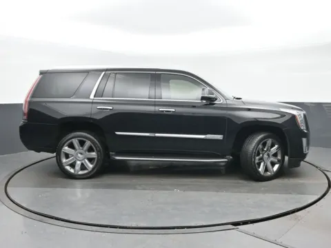 Photos of 2017 Cadillac Escalade Luxury for sale in Highland Park, IL at Gravity Autos Chicago