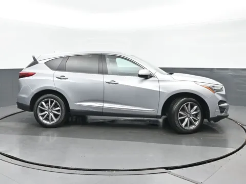 Photos of 2019 Acura RDX Technology Package for sale in Highland Park, IL at Gravity Autos Chicago
