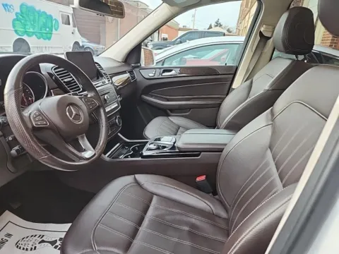 More photos of 2018 Mercedes-Benz GLE 350 at Gravity Autos Chicago, IL