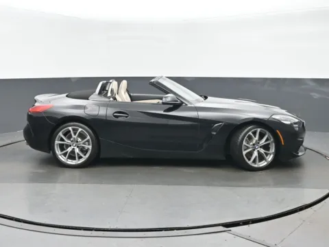 Photos of 2020 BMW Z4 sDrive30i for sale in Highland Park, IL at Gravity Autos Chicago