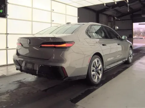 Photos of 2023 BMW i7 xDrive60 for sale in Highland Park, IL at Gravity Autos Chicago