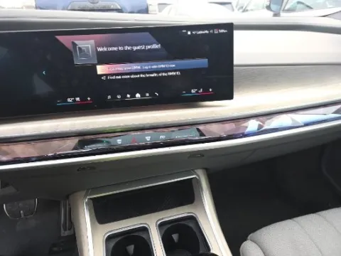 More photos of 2023 BMW i7 xDrive60 at Gravity Autos Chicago, IL