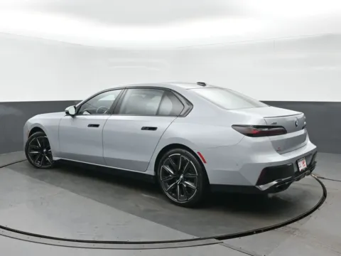 More photos of 2023 BMW 7 Series 760i xDrive at Gravity Autos Chicago, IL