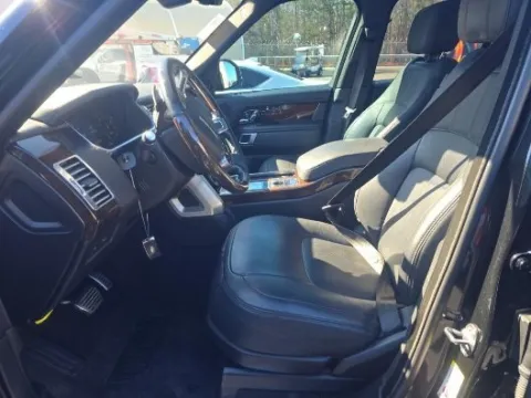 More photos of 2022 Land Rover Range Rover Westminster at Gravity Autos Chicago, IL