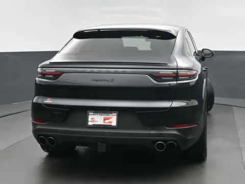More photos of 2021 Porsche Cayenne Coupe S at Gravity Autos Chicago, IL