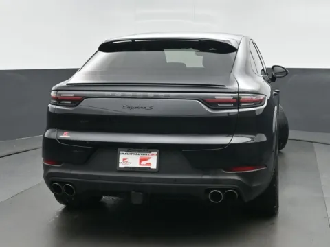 More photos of 2021 Porsche Cayenne Coupe S at Gravity Autos Chicago, IL