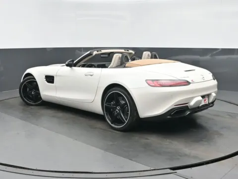 More photos of 2018 Mercedes-Benz AMG GT at Gravity Autos Chicago, IL