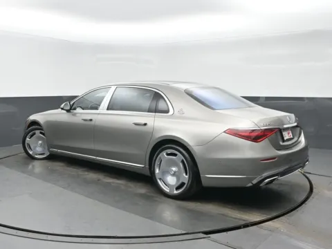 More photos of 2021 Mercedes-Benz S-Class Maybach S 580 at Gravity Autos Chicago, IL
