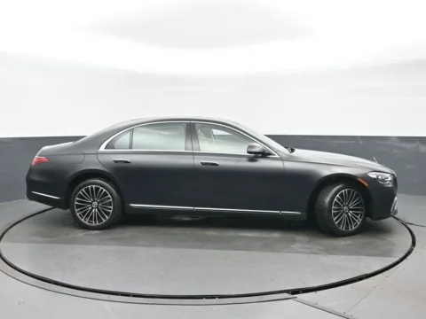 Photos of 2023 Mercedes-Benz S-Class S 580 for sale in Highland Park, IL at Gravity Autos Chicago