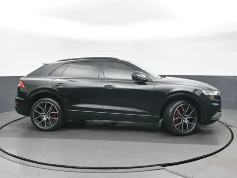 Photos of 2020 Audi Q8 55 Premium Plus for sale in Highland Park, IL at Gravity Autos Chicago