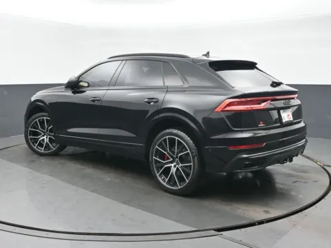More photos of 2020 Audi Q8 55 Premium Plus at Gravity Autos Chicago, IL