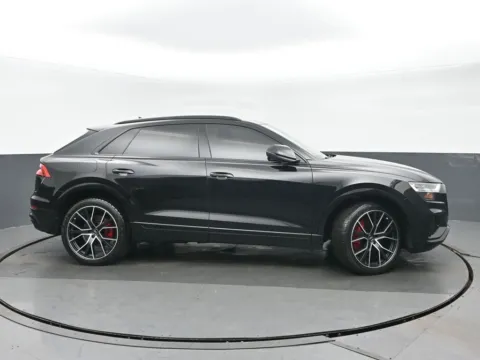 Photos of 2020 Audi Q8 55 Premium Plus for sale in Highland Park, IL at Gravity Autos Chicago